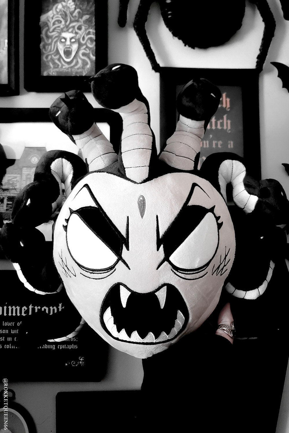 Medusa's Head Plush Toy