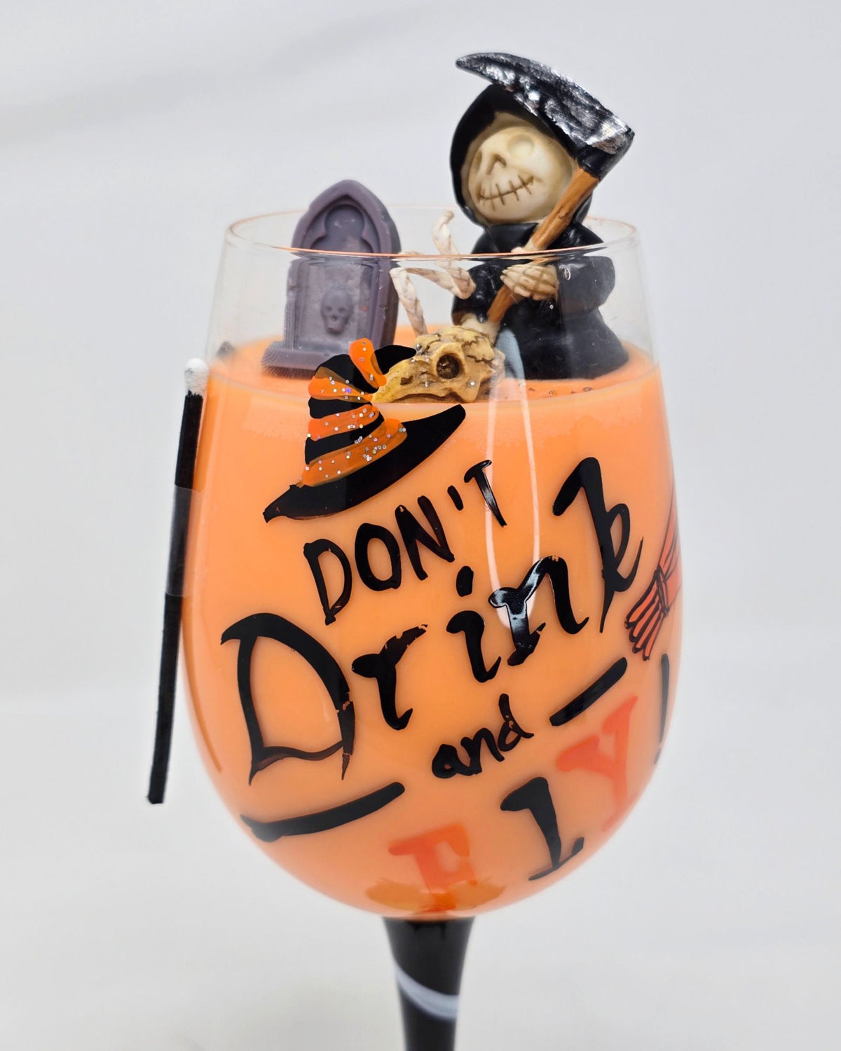 Artisan One Moon Flame Dont Drink & Fly Wine Glass Candle Cinnamon Apple Orange 18oz