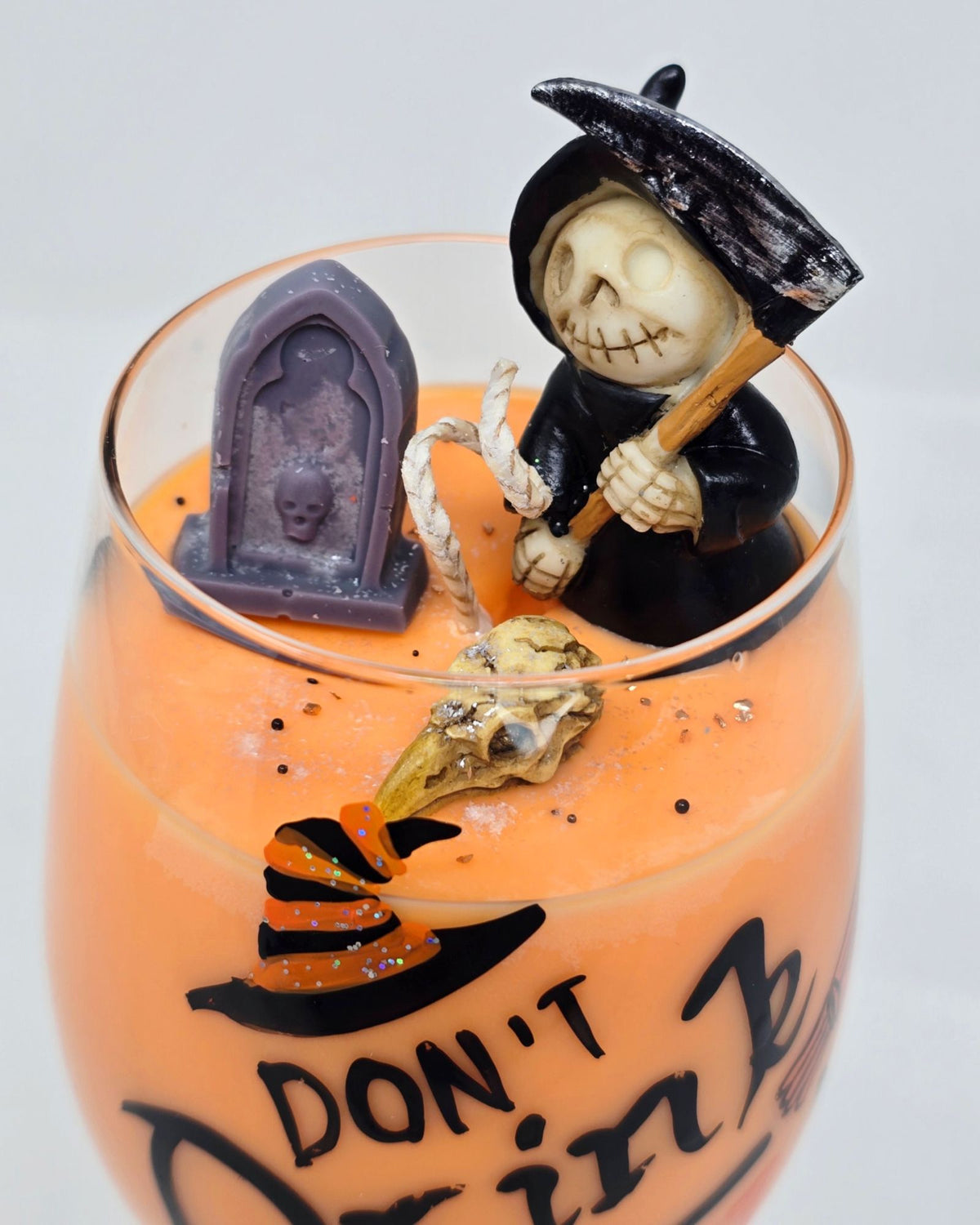 Artisan One Moon Flame Dont Drink & Fly Wine Glass Candle Cinnamon Apple Orange 18oz