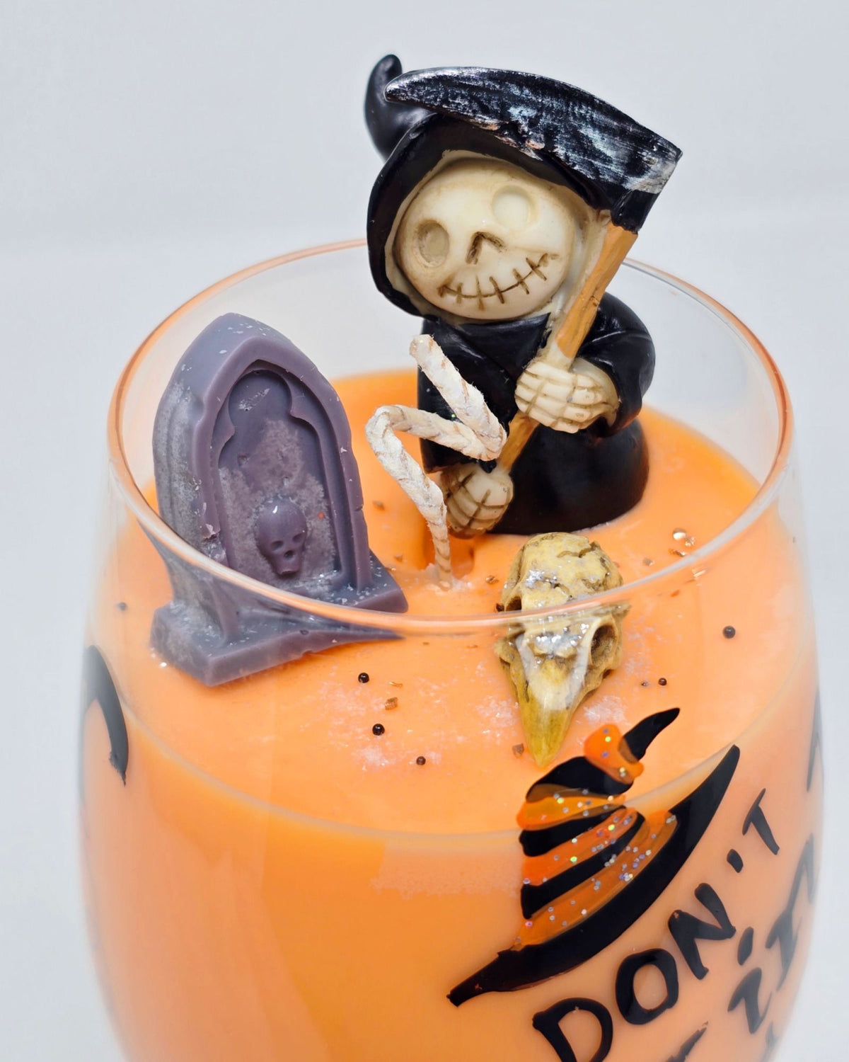 Artisan One Moon Flame Dont Drink & Fly Wine Glass Candle Cinnamon Apple Orange 18oz